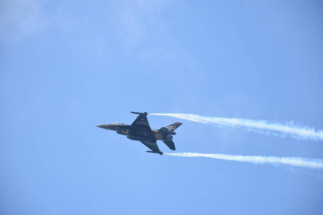 SOLOTÜRK Giresun'da nefesleri kesti - Resim: 3